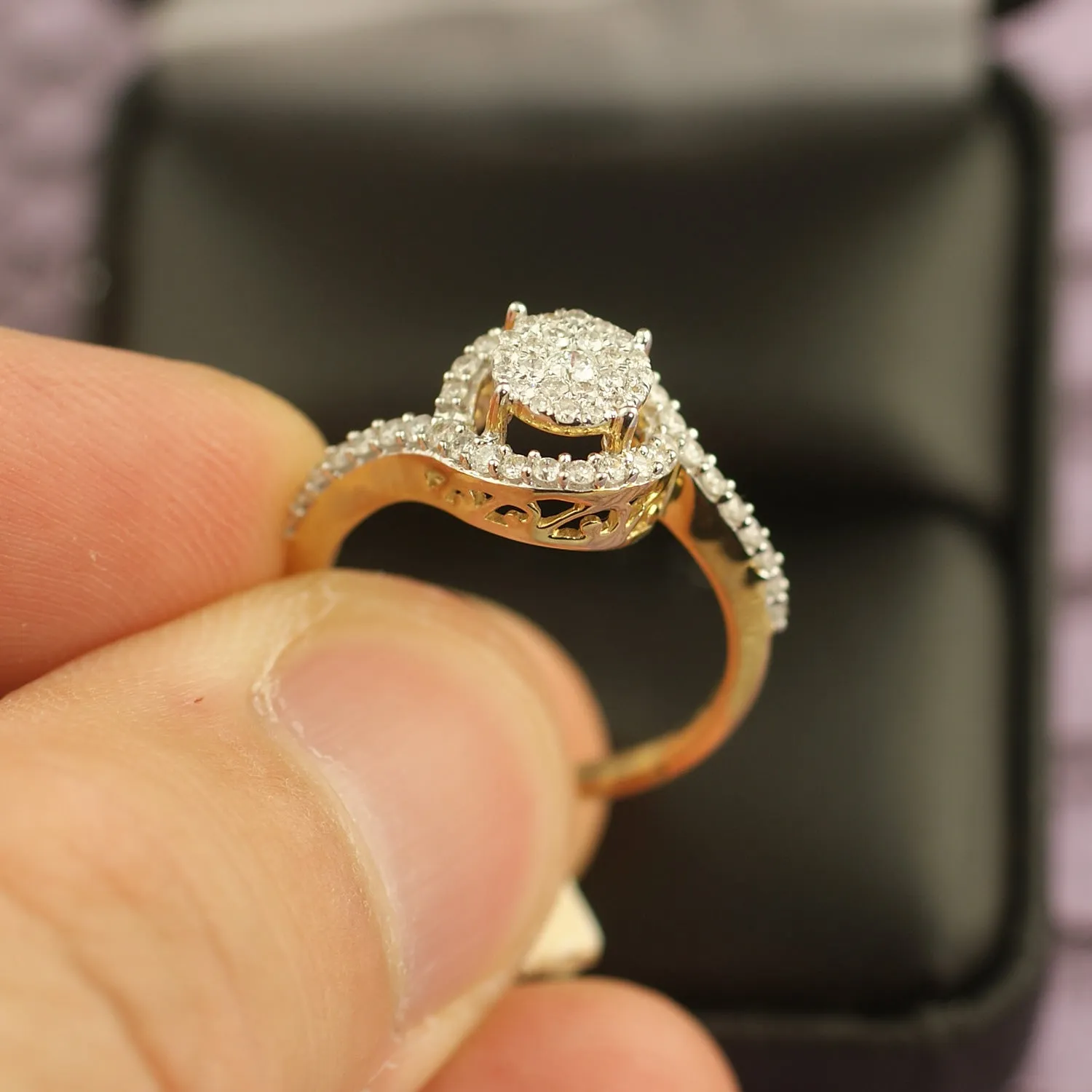 10K Gold 0.50 Carat Swirl Halo Diamond Ring
