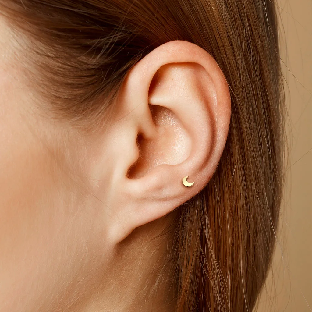 14K Solid Gold Flat Moon Top Threadless Push-In Labret for Cartilage Monroe