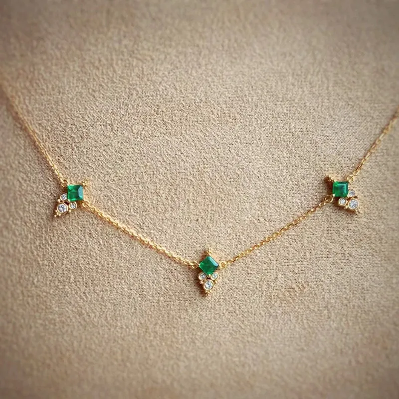 18K Gold Square Cut 0.25ct Natural Emerald 0.08ct Diamond Necklace 16.4"