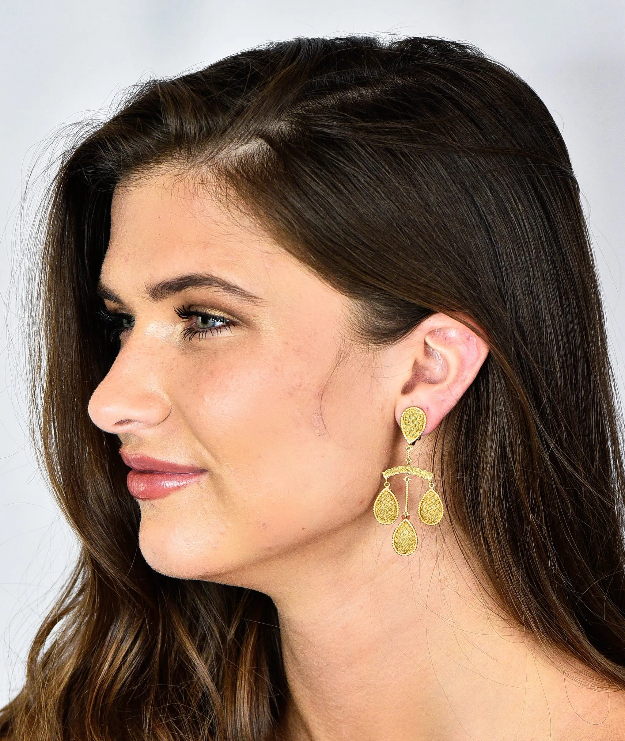 1970's Ruth Satsky 18 Karat Gold Chandelier Drop Ear-Clip Earrings