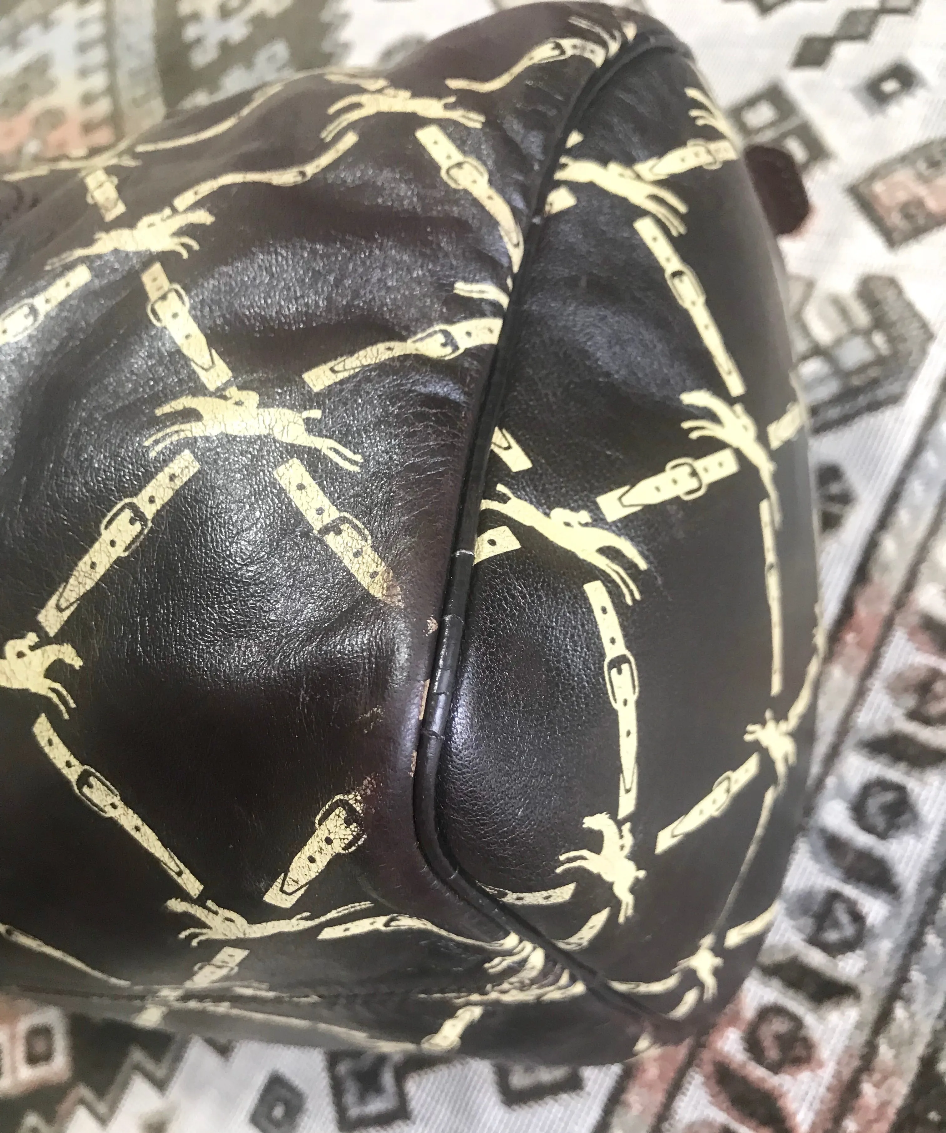 80's vintage Longchamp classic dark brown nappa leather mini speedy style handbag. Classic bag for unisex use. 061022re1