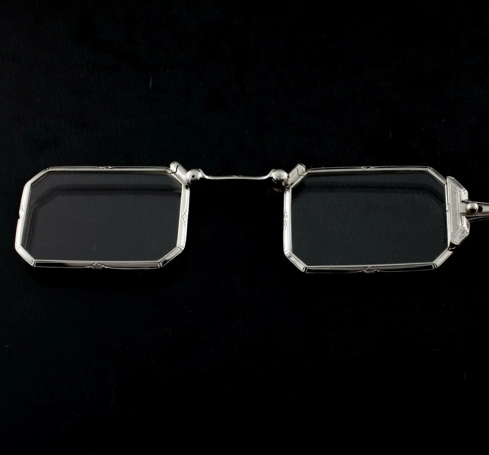 Cartier Vintage Art Deco 1920s Lorgnettes/Opera Glasses in Platinum w/ Diamonds