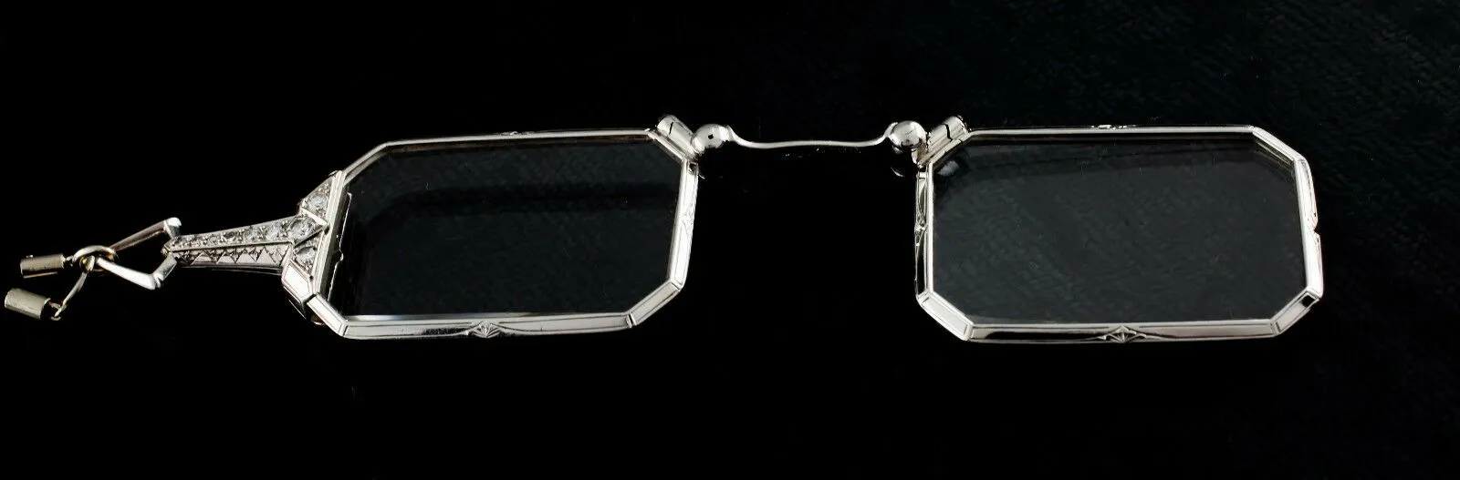 Cartier Vintage Art Deco 1920s Lorgnettes/Opera Glasses in Platinum w/ Diamonds