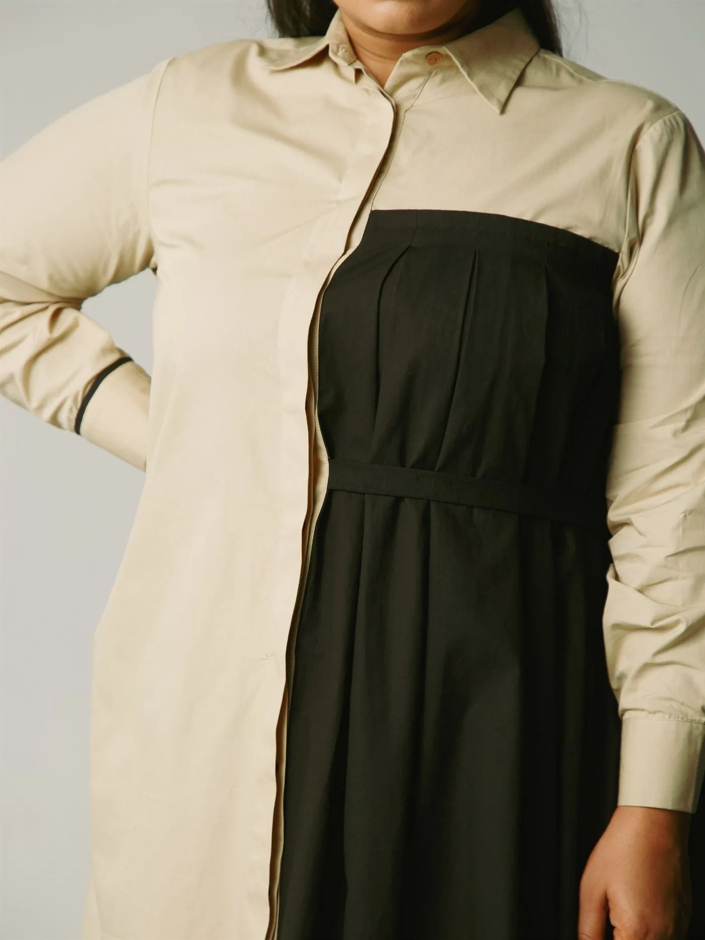 CORD   I   Bari Pleat Panel Dress Dress Cotton Ivory Black W21-PPD-IVR-BLK
