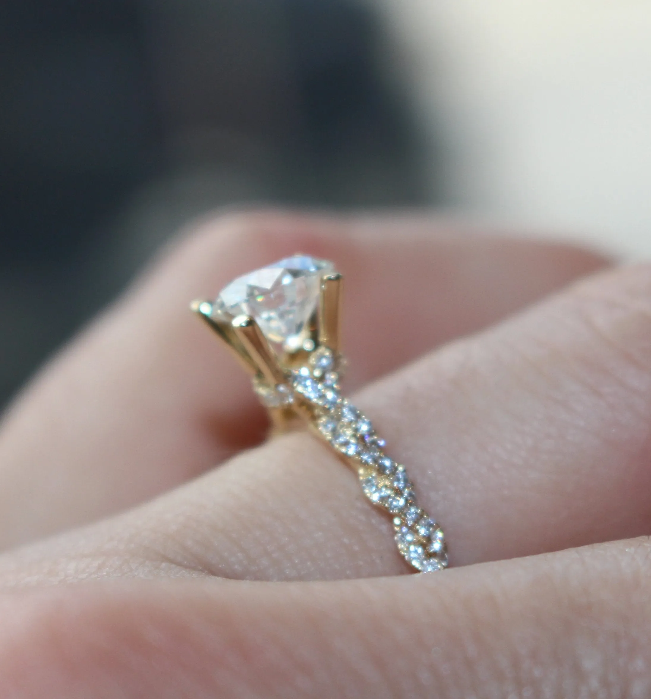 Diamondaire 14kt Yellow Gold Slim Twist Ring