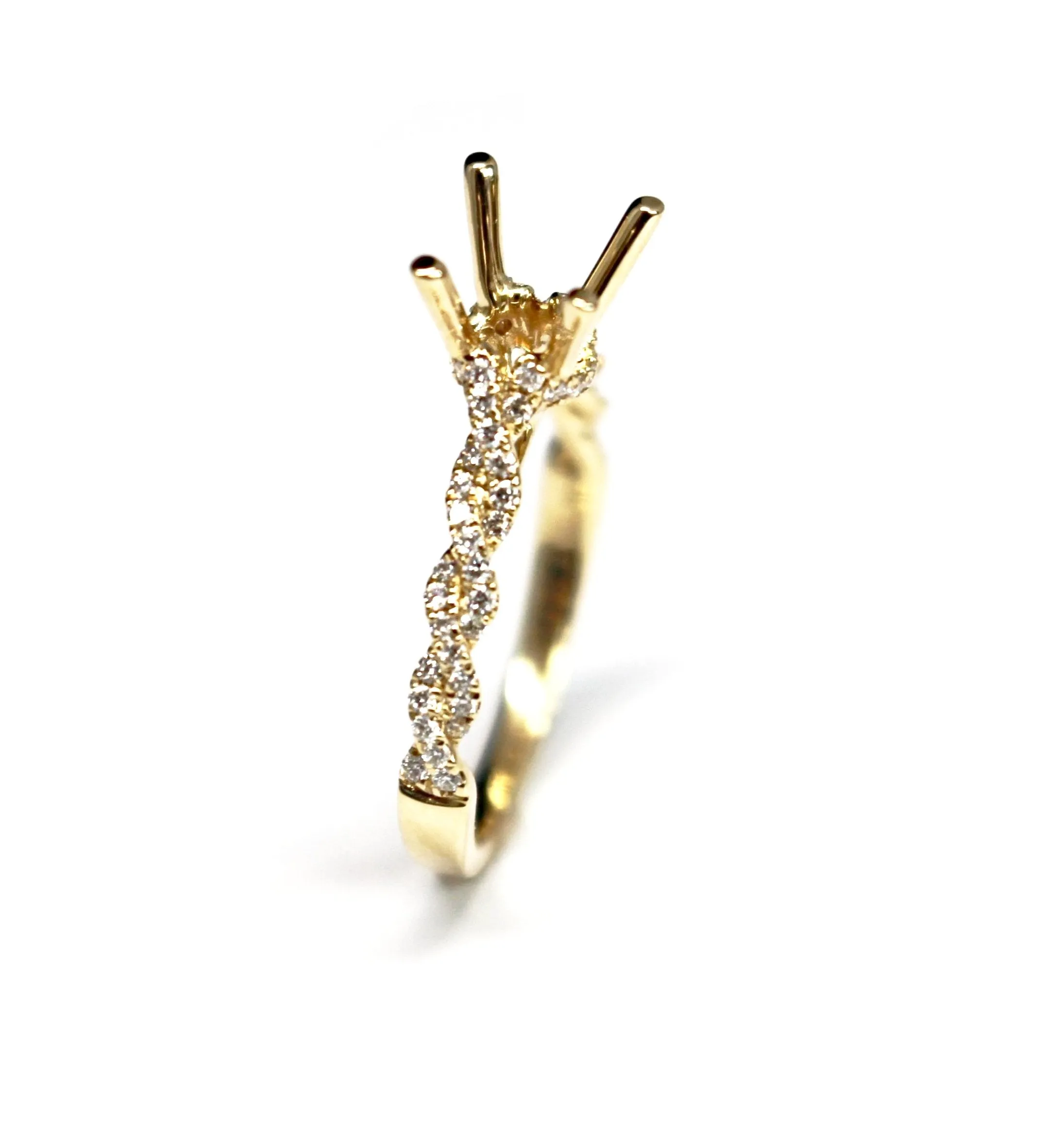 Diamondaire 14kt Yellow Gold Slim Twist Ring