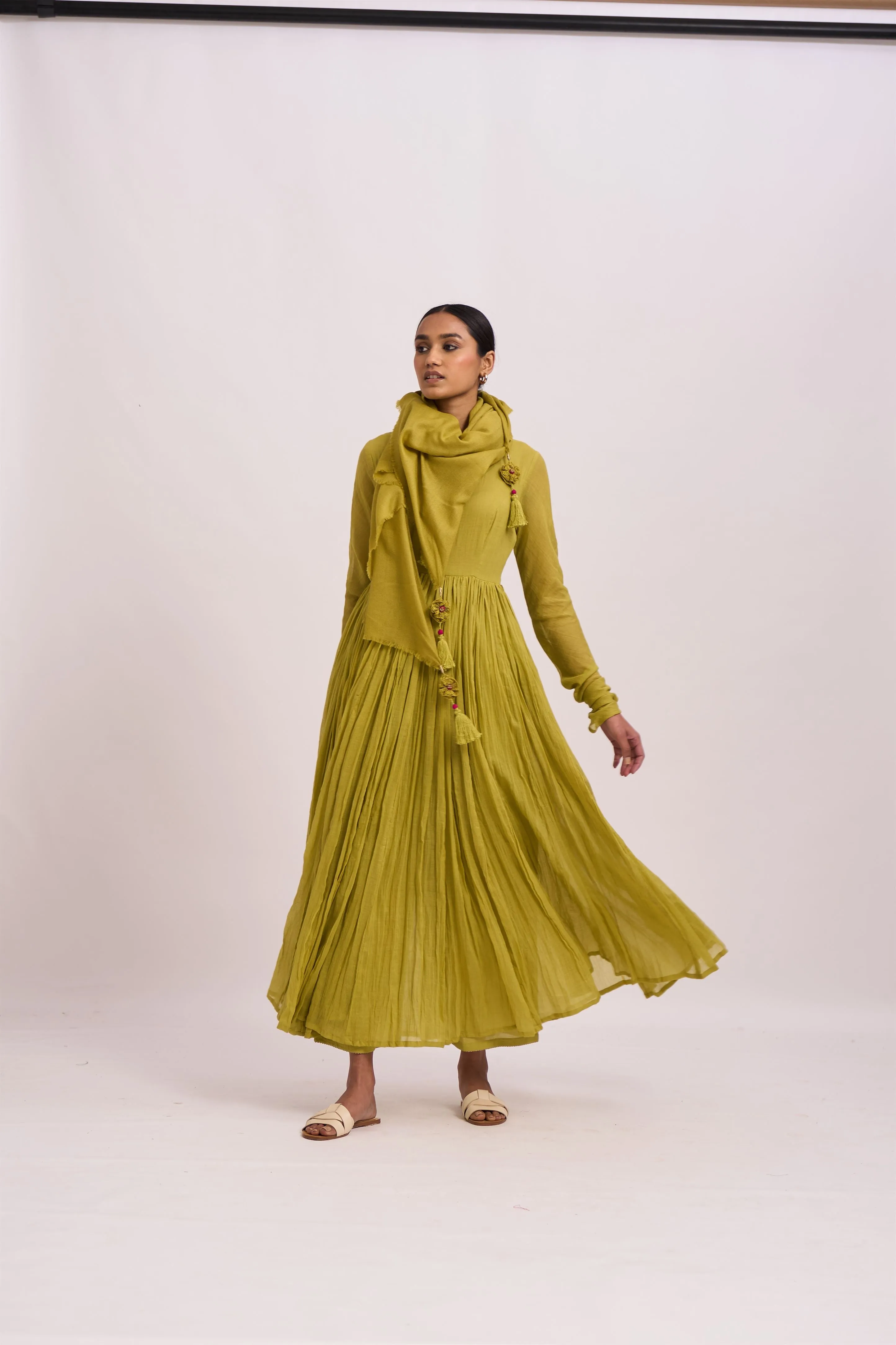 Dot   I   Shawl Salalah woolen  Fresh Green  SS24-S-2