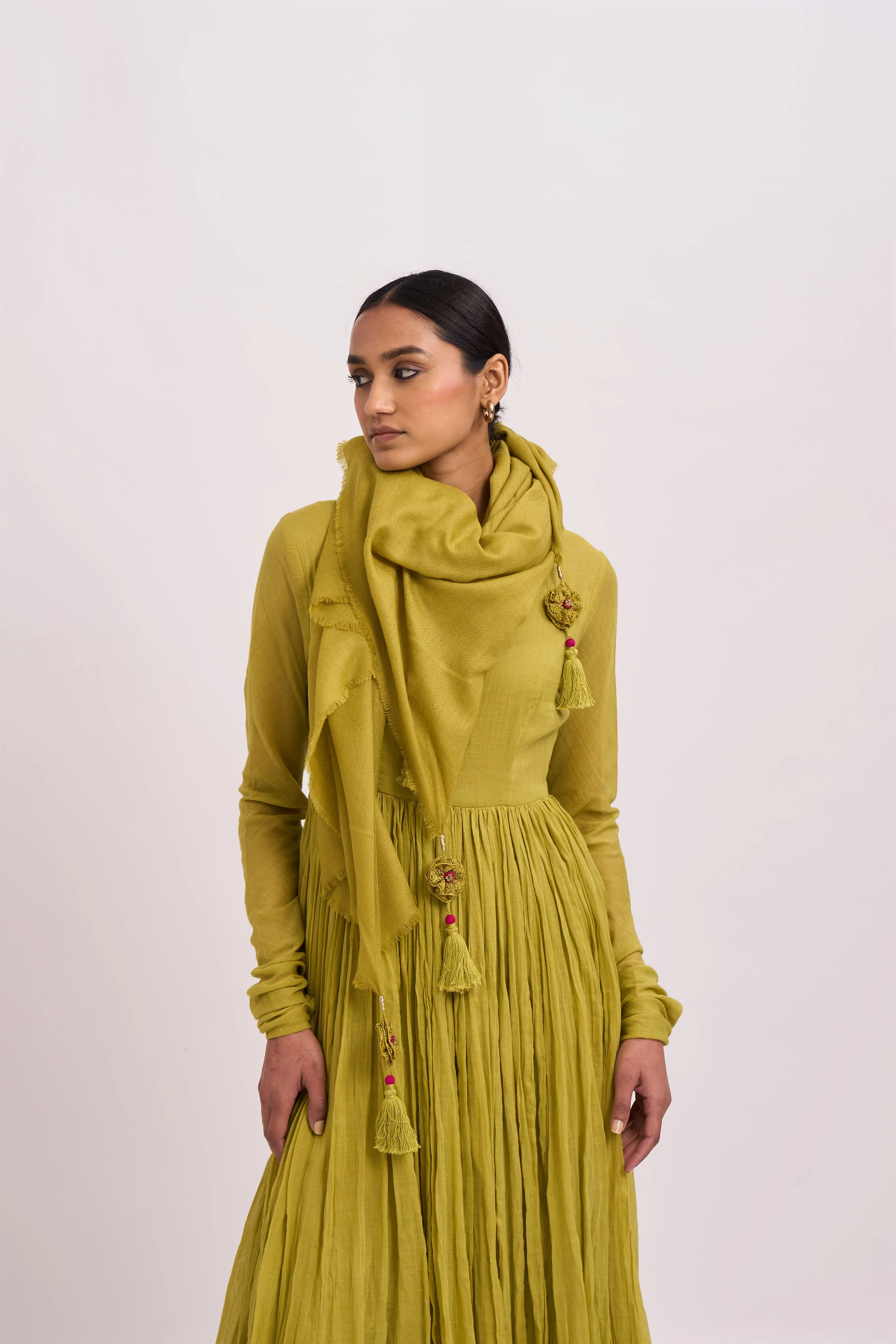 Dot   I   Shawl Salalah woolen  Fresh Green  SS24-S-2