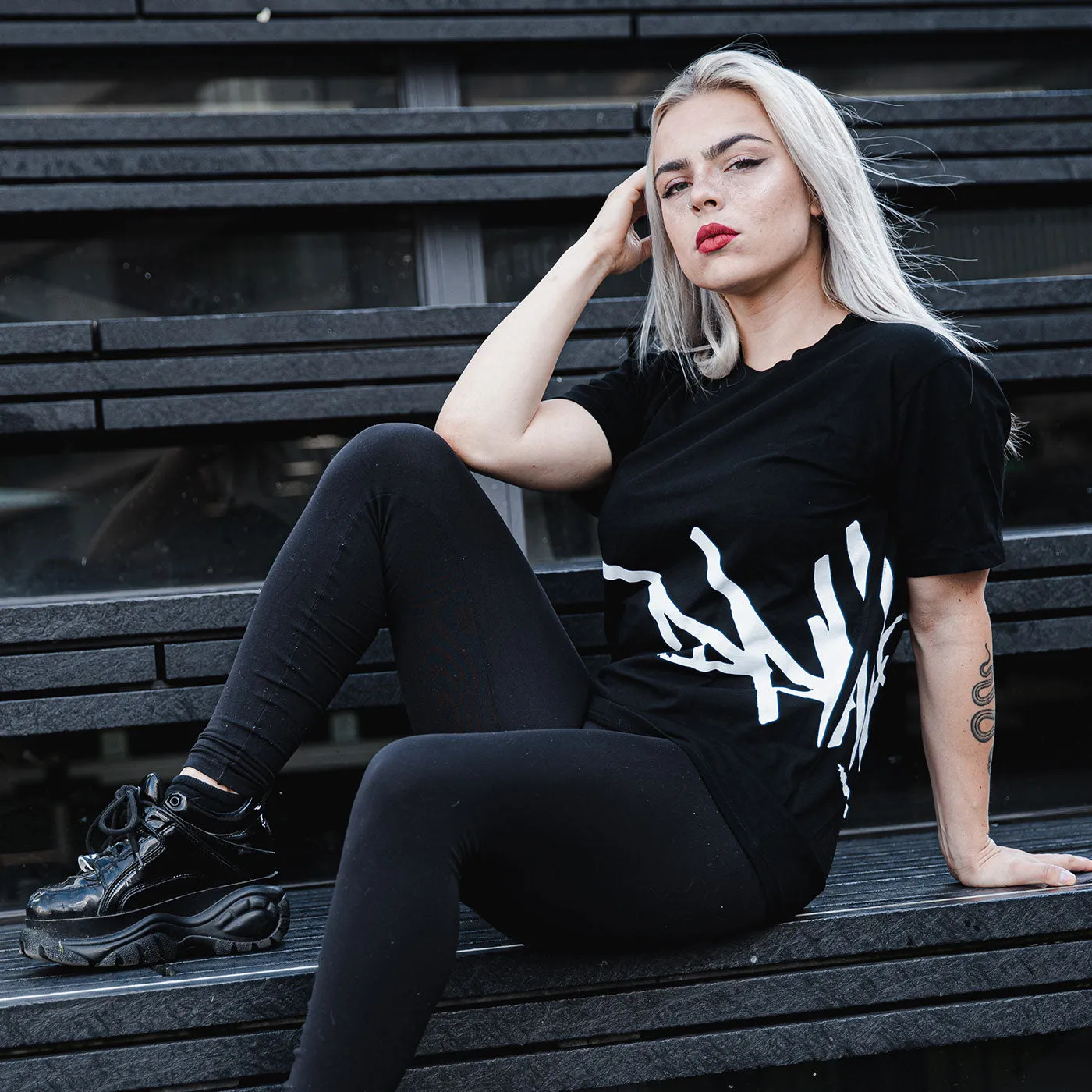 DPMO 'CLASSIC SIDE’ T-SHIRT