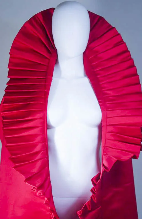 ELIZABETH MASON COUTURE PLEATS ME Red Silk Pleated Wrap
