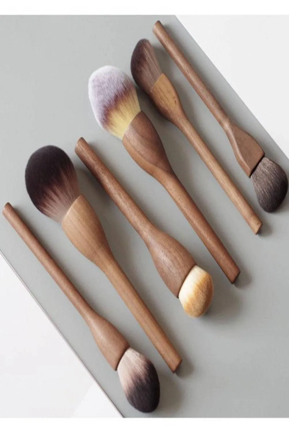 European Vintage Wood Loose Powder Makeup Brush Set