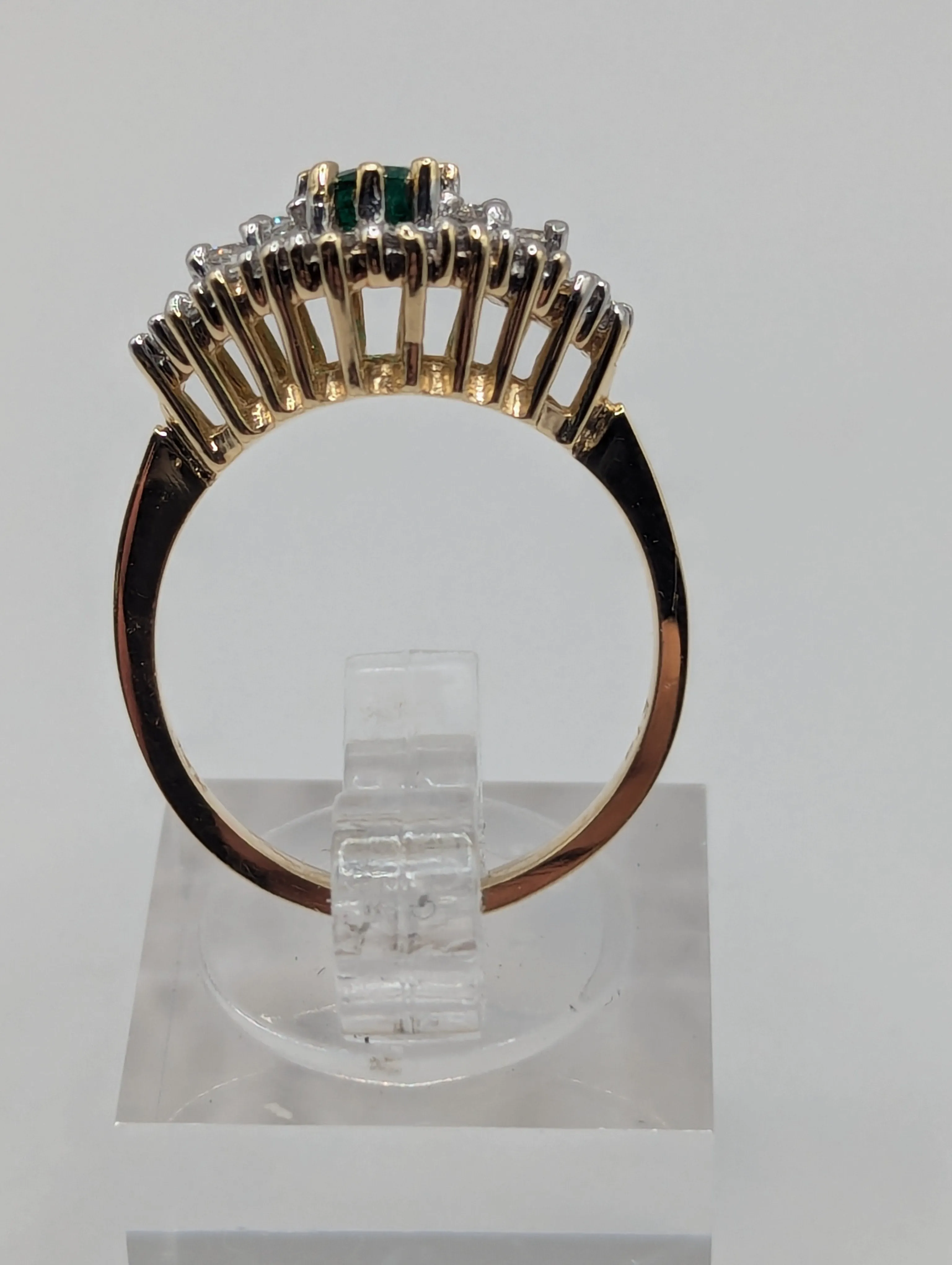 Ladies .48CT EMERALD & .54CT DIAMOND CLUSTER RING IN 14K YELLOW GOLD 4.3G, Sz. 6.5, New item #V21198