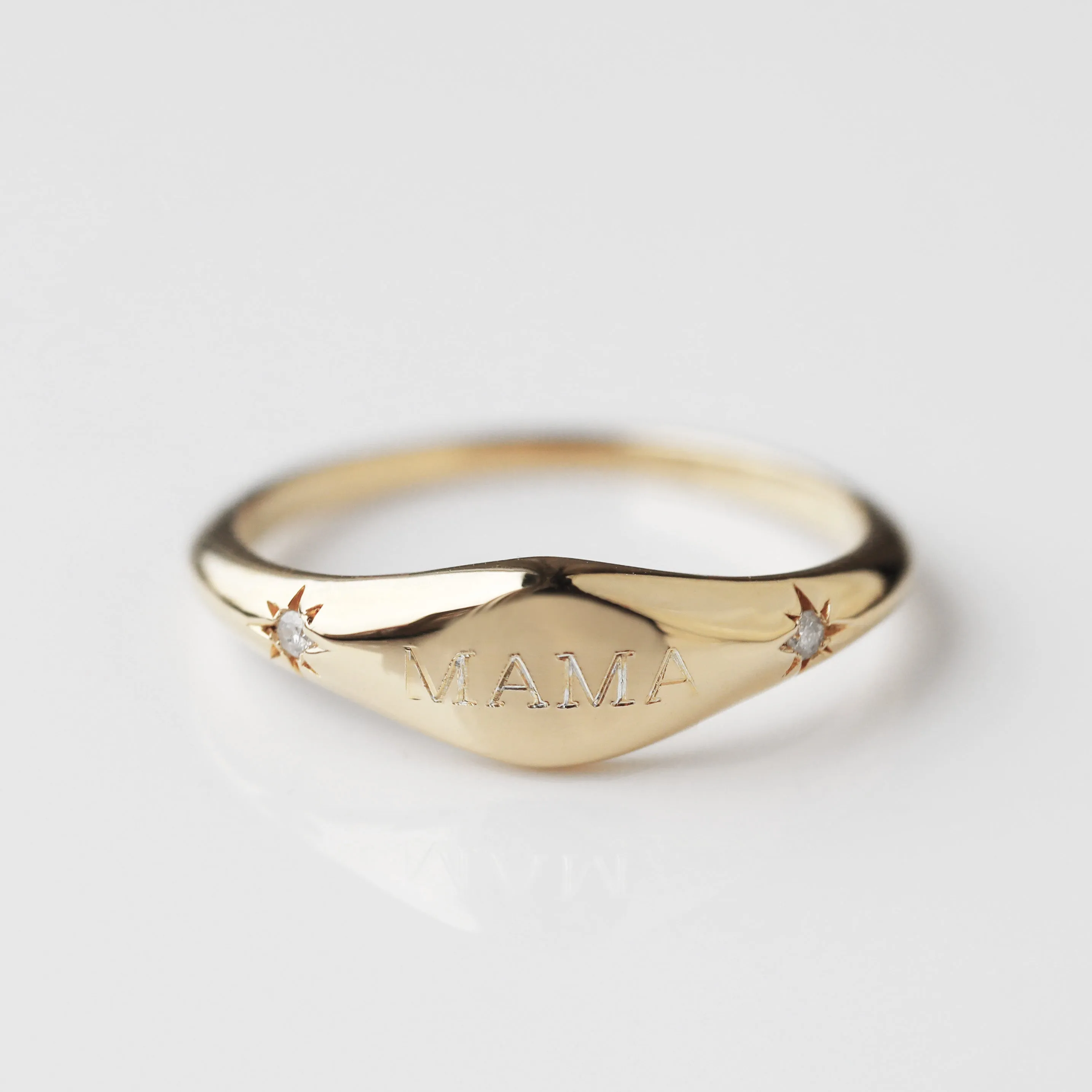 Mama Vintage Diamond Signet Ring