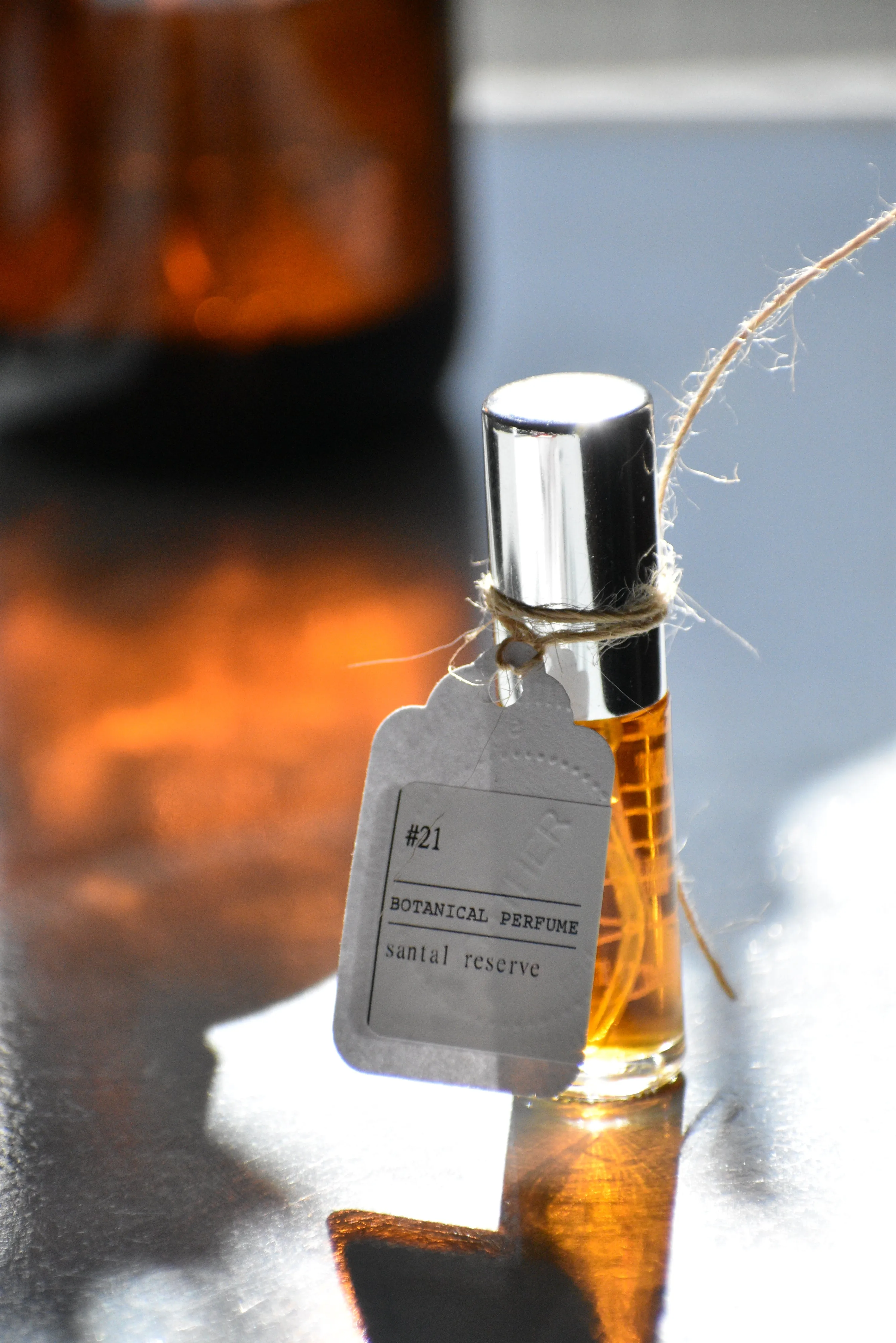 No. 21 SANTAL RESERVE - Natural Botanical Perfume -