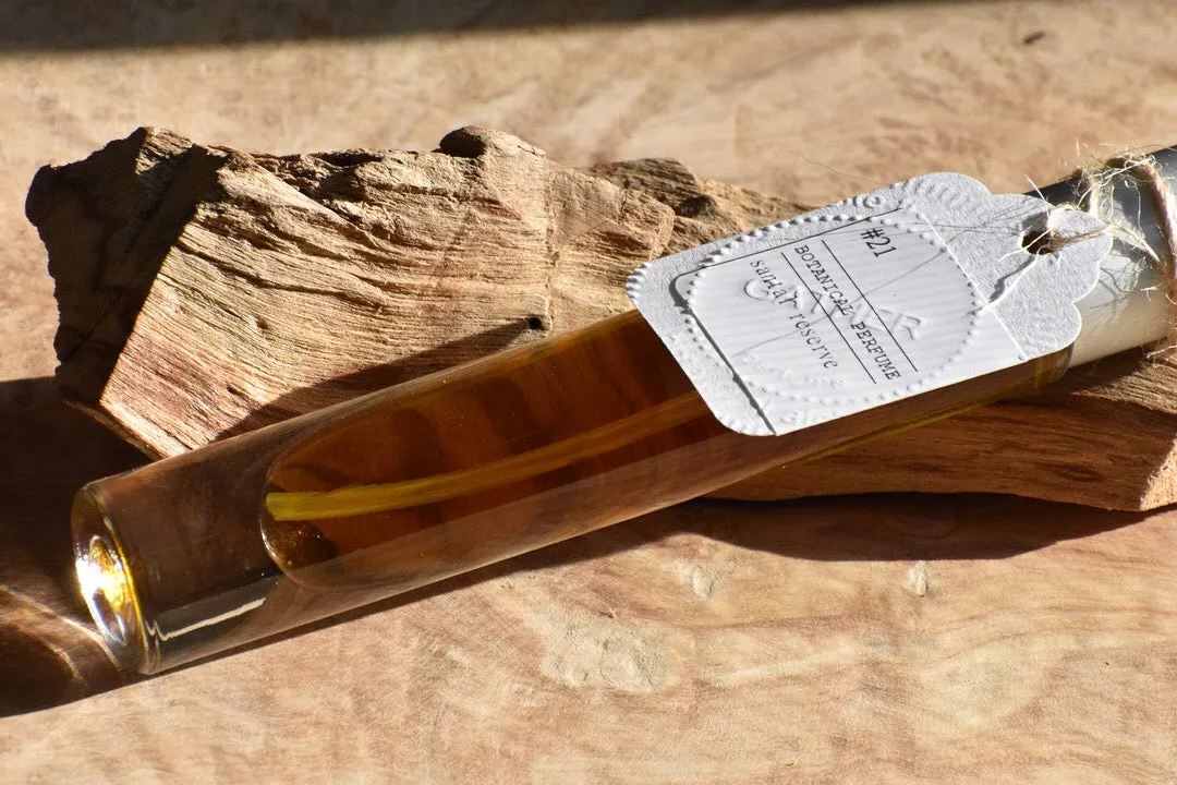 No. 21 SANTAL RESERVE - Natural Botanical Perfume -
