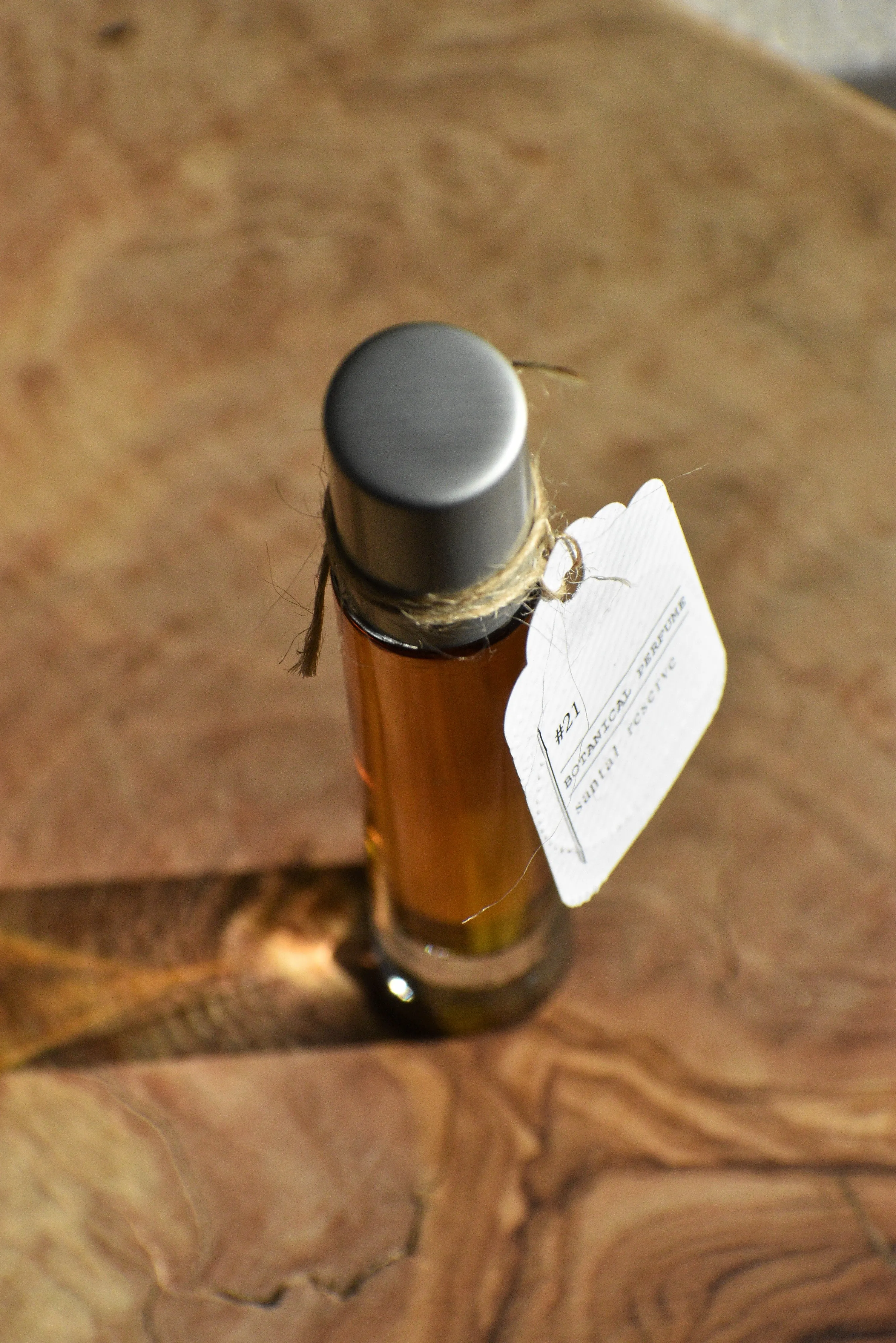 No. 21 SANTAL RESERVE - Natural Botanical Perfume -