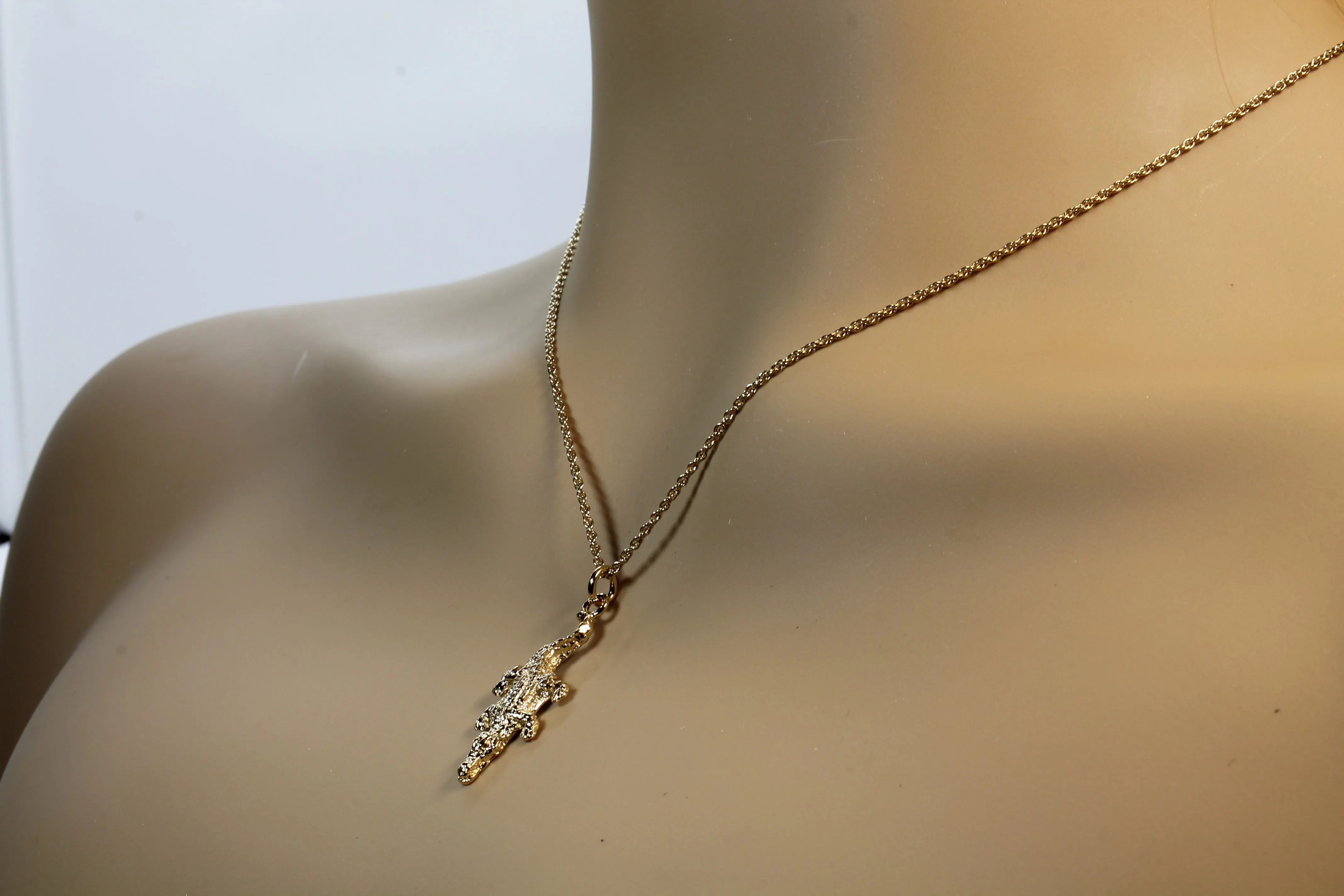 Small Alligator Necklace in 14kt Yellow Gold Vermeil