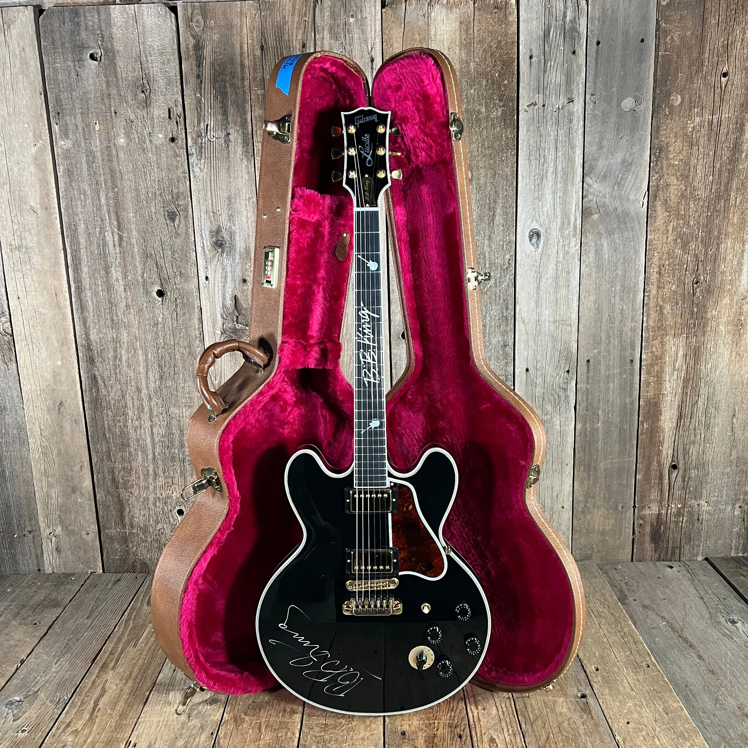 SOLD - Gibson Signed Lucille Signature Rare Edition BB King Signature w/ inlaid signature 2001 Black