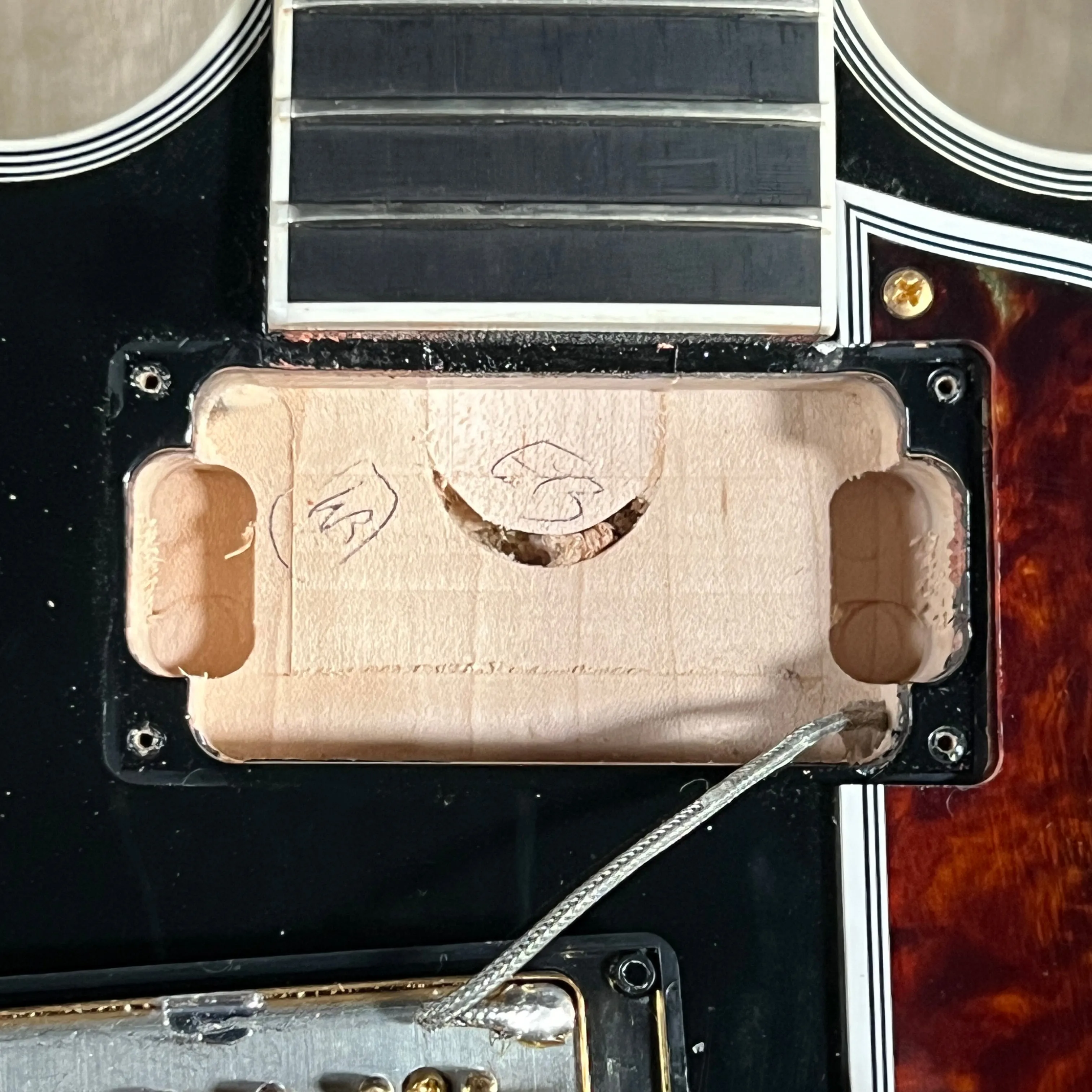 SOLD - Gibson Signed Lucille Signature Rare Edition BB King Signature w/ inlaid signature 2001 Black
