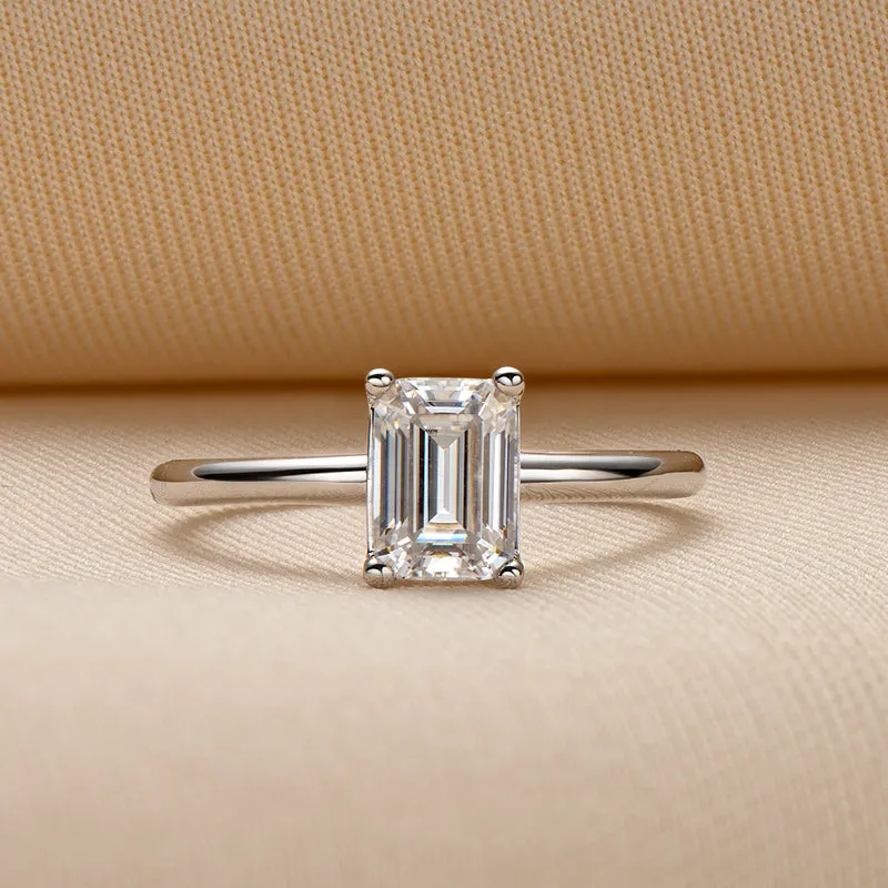 Solitaire 1.0ct Emerald Cut Moissanite Ring