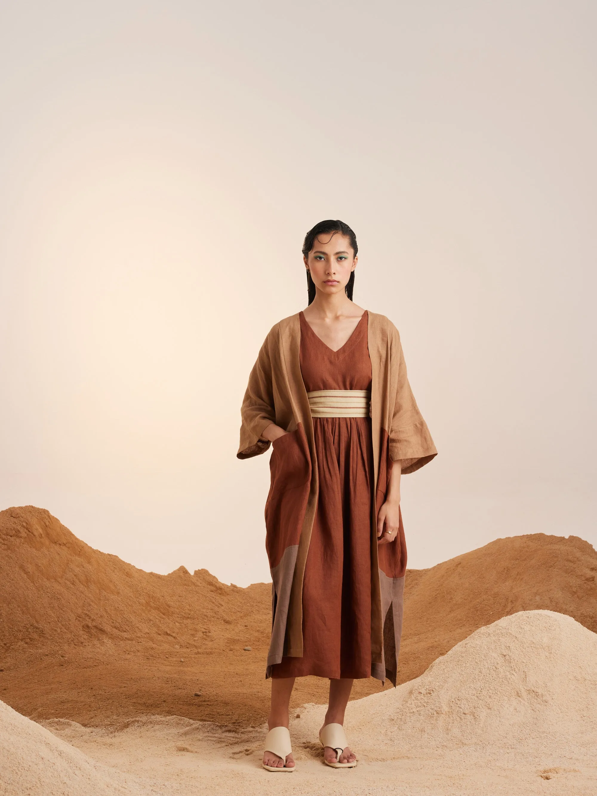 Summer Cape Overlay Freya-Linen-Sand-Rust-Ash-Ss25-Fc-Sra-Cord