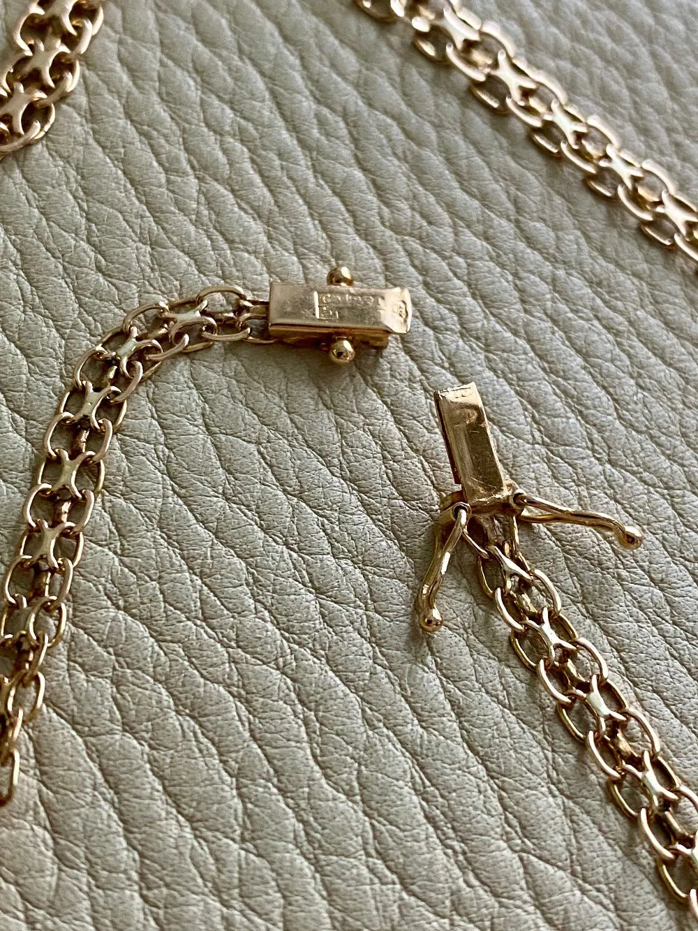 Swedish gold necklace - Graduated star link in solid 14k gold - 18.5 inch length