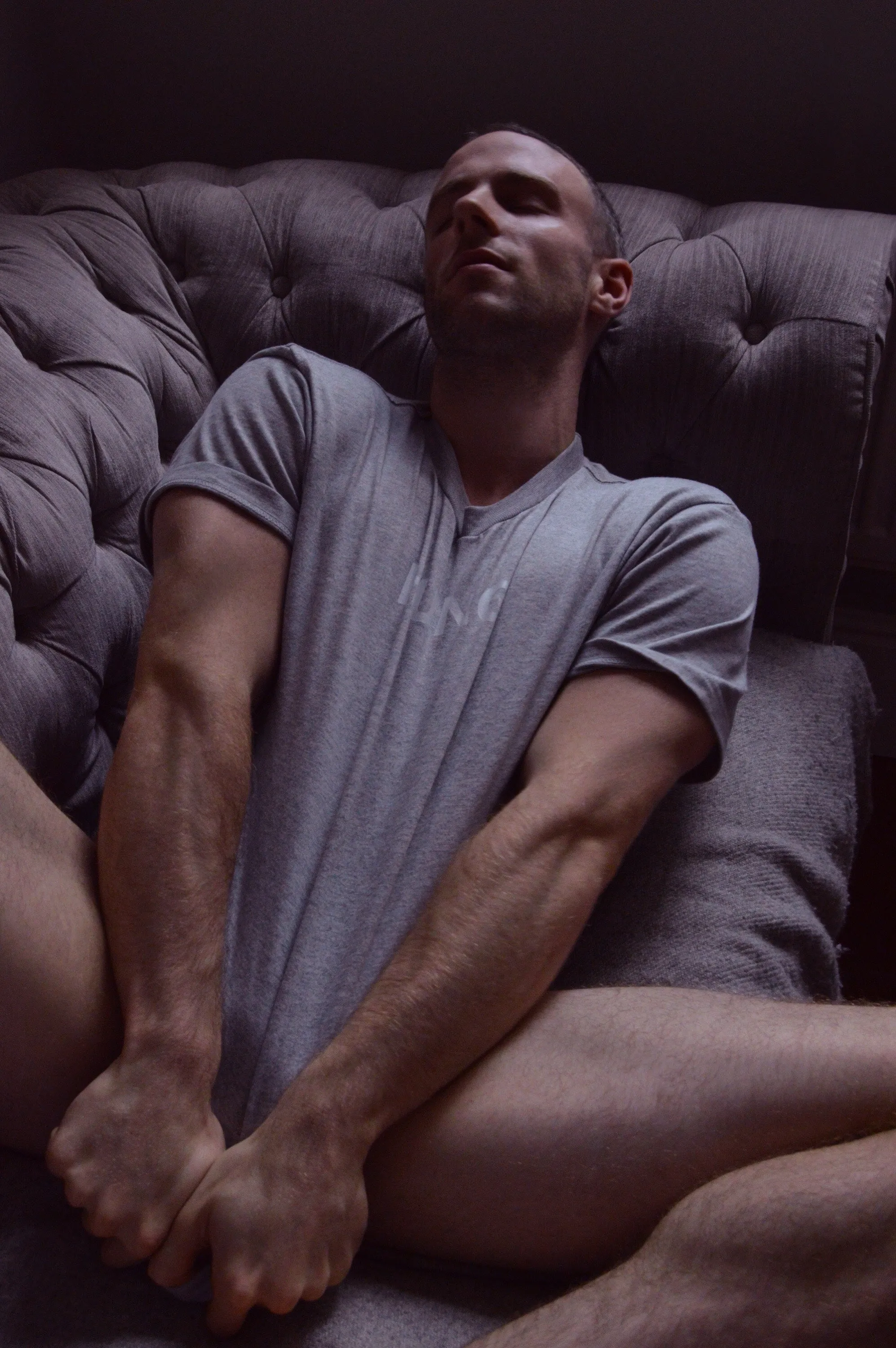 T-shirt, Hung
