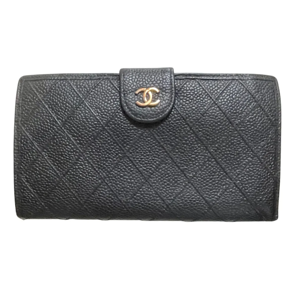 W3. Vintage CHANEL black caviar leather wallet with stitches and gold tone CC motif. Perfect gift. 050531ya1